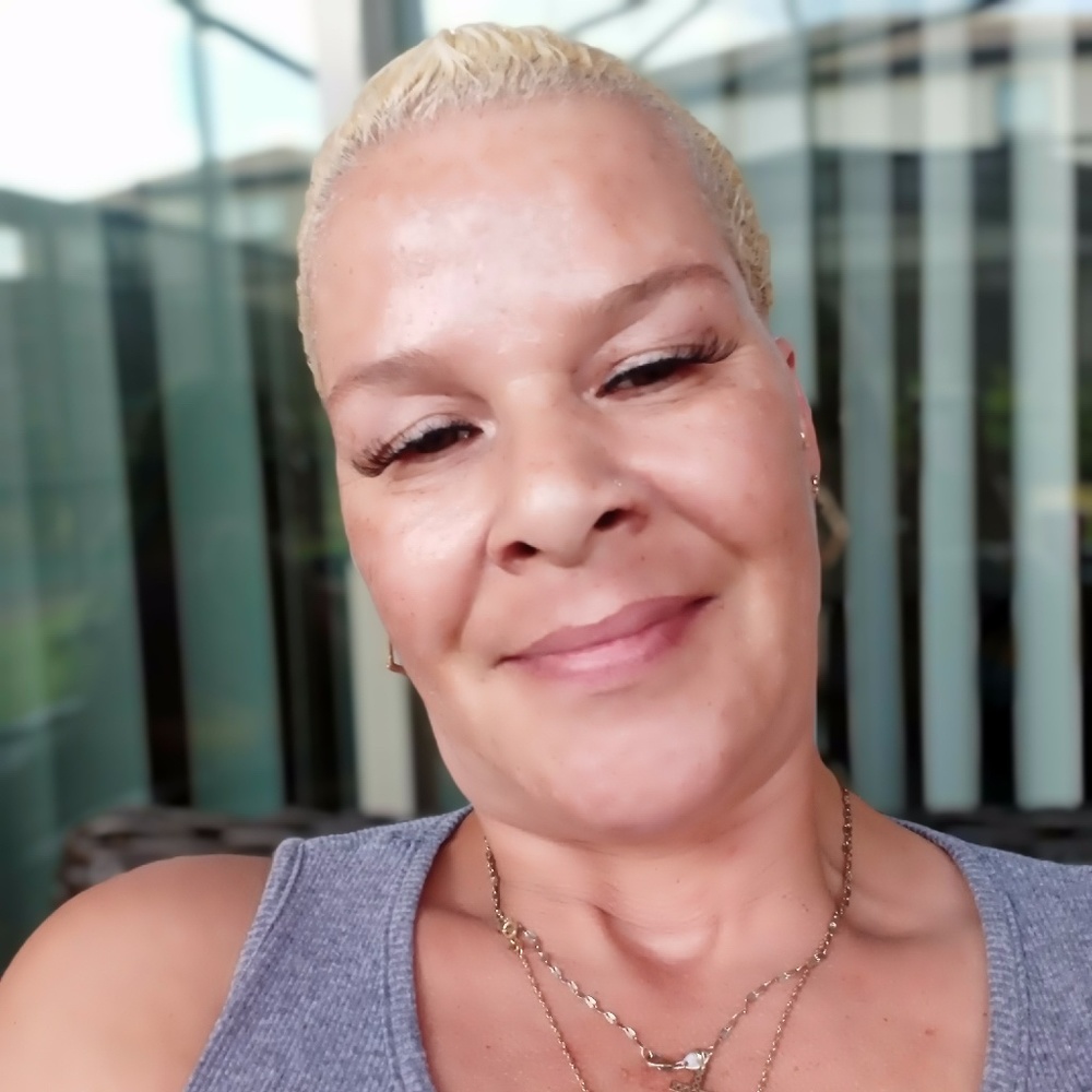 Meet your Posher, Francisca